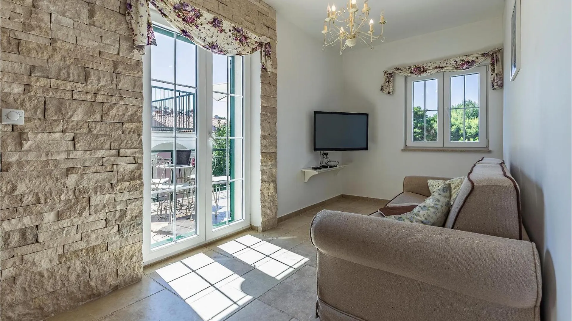 Amazing Apartment In Pula With Wifi